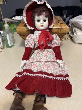 Diana's Dolls Of Distinction Collectors Edition--milly Porcelain Vintage